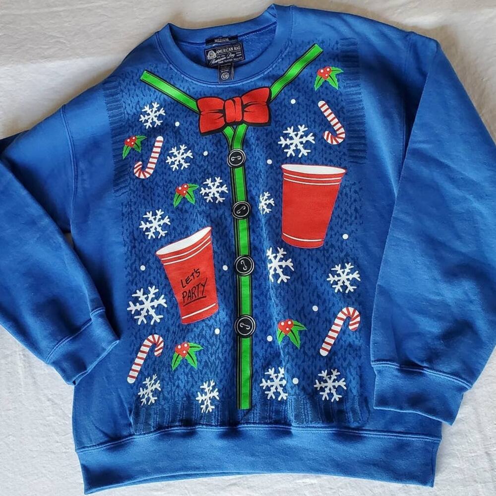 American Rag Sweatshirt Size M Holiday Party Christmas In July Pullover Beerpong